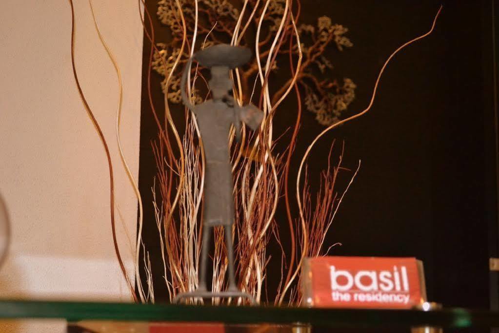 Siesta Basil - Okhla Hotel New Delhi Ngoại thất bức ảnh